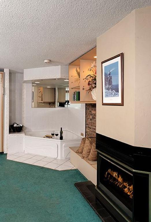 Voyageur Lakewalk Inn 杜鲁斯 外观 照片